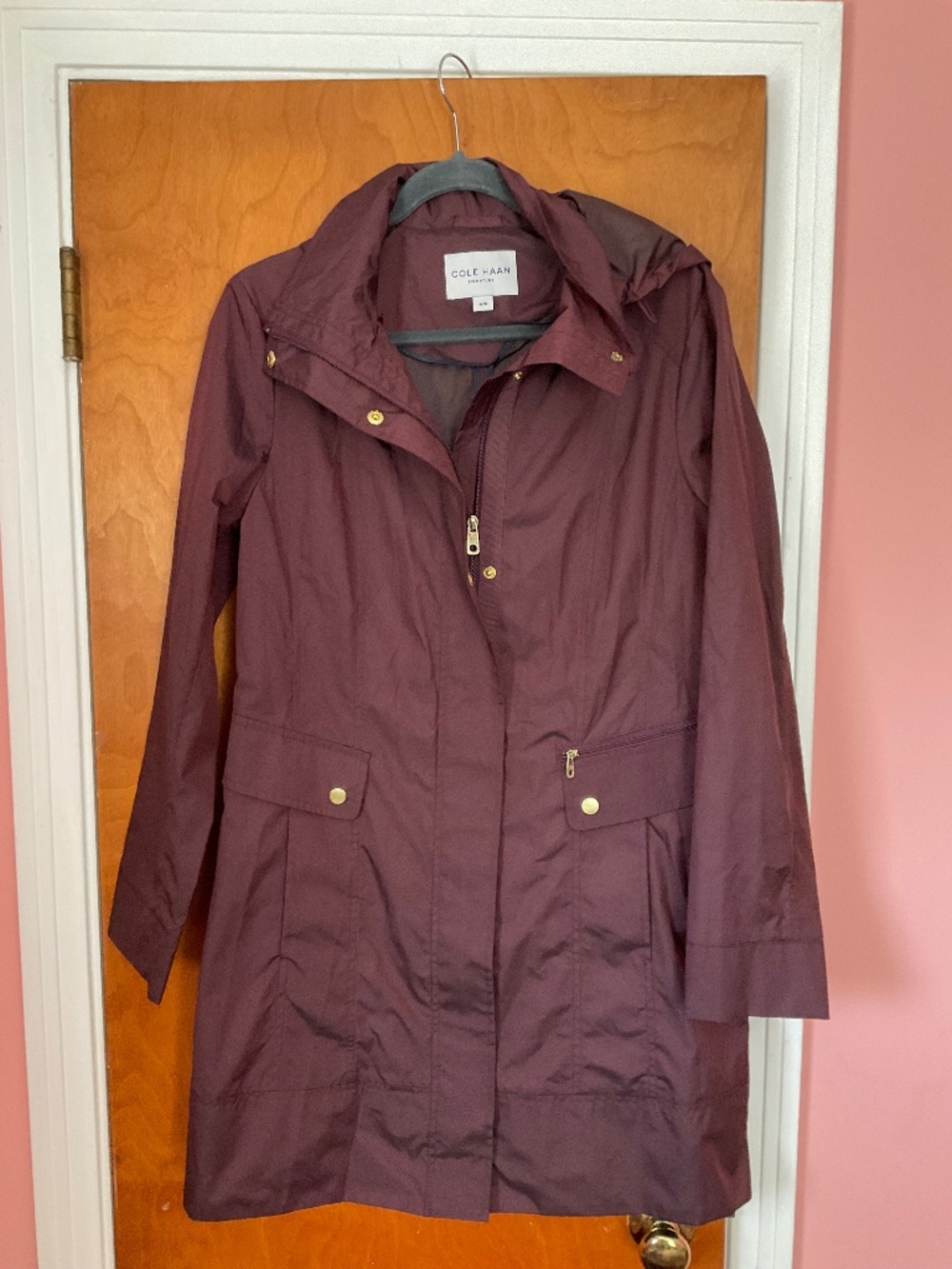 Cole Haan Signature Eggplant Sz M Hooded (Removable) Raincoat Back Bow